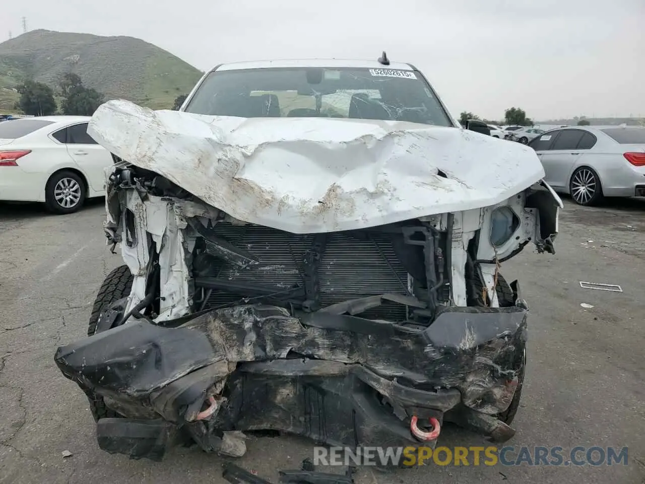 5 fotografías del automóvil dañado 1GCPYFED0MZ439545 CHEVROLET ALL Models 2021