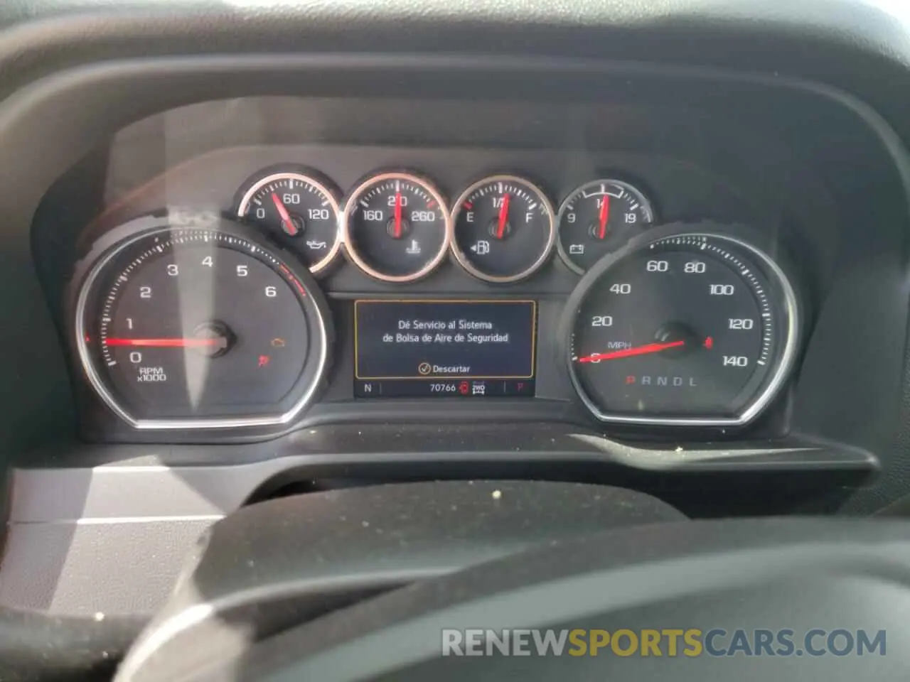 9 fotografías del automóvil dañado 1GCPYFED5MZ431988 CHEVROLET ALL Models 2021