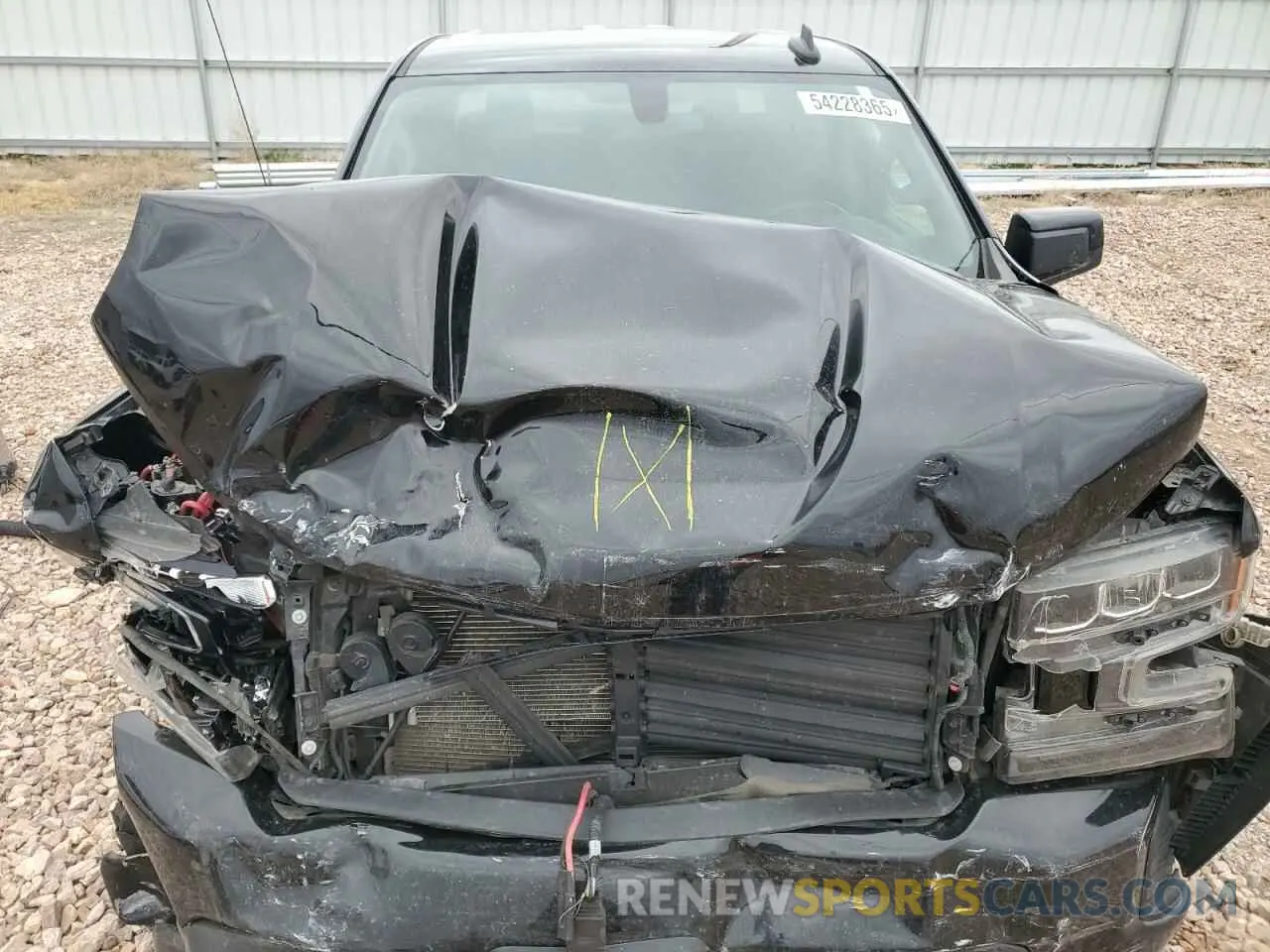 11 fotografías del automóvil dañado 1GCPYFED5MZ452789 CHEVROLET ALL Models 2021
