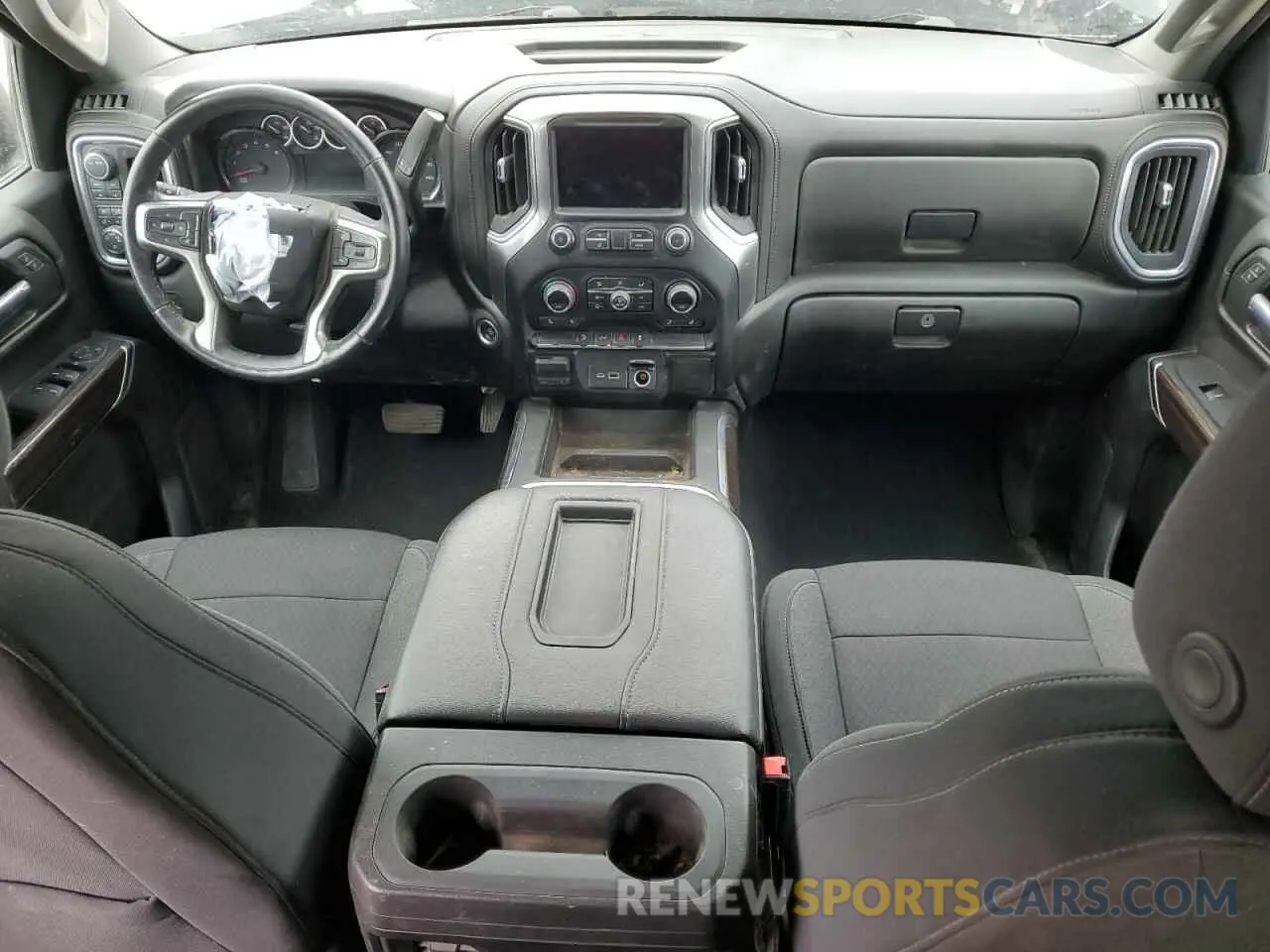 8 fotografías del automóvil dañado 1GCPYFED5MZ452789 CHEVROLET ALL Models 2021