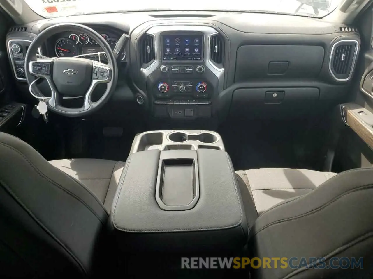 8 fotografías del automóvil dañado 1GCPYJEK4MZ377892 CHEVROLET ALL Models 2021