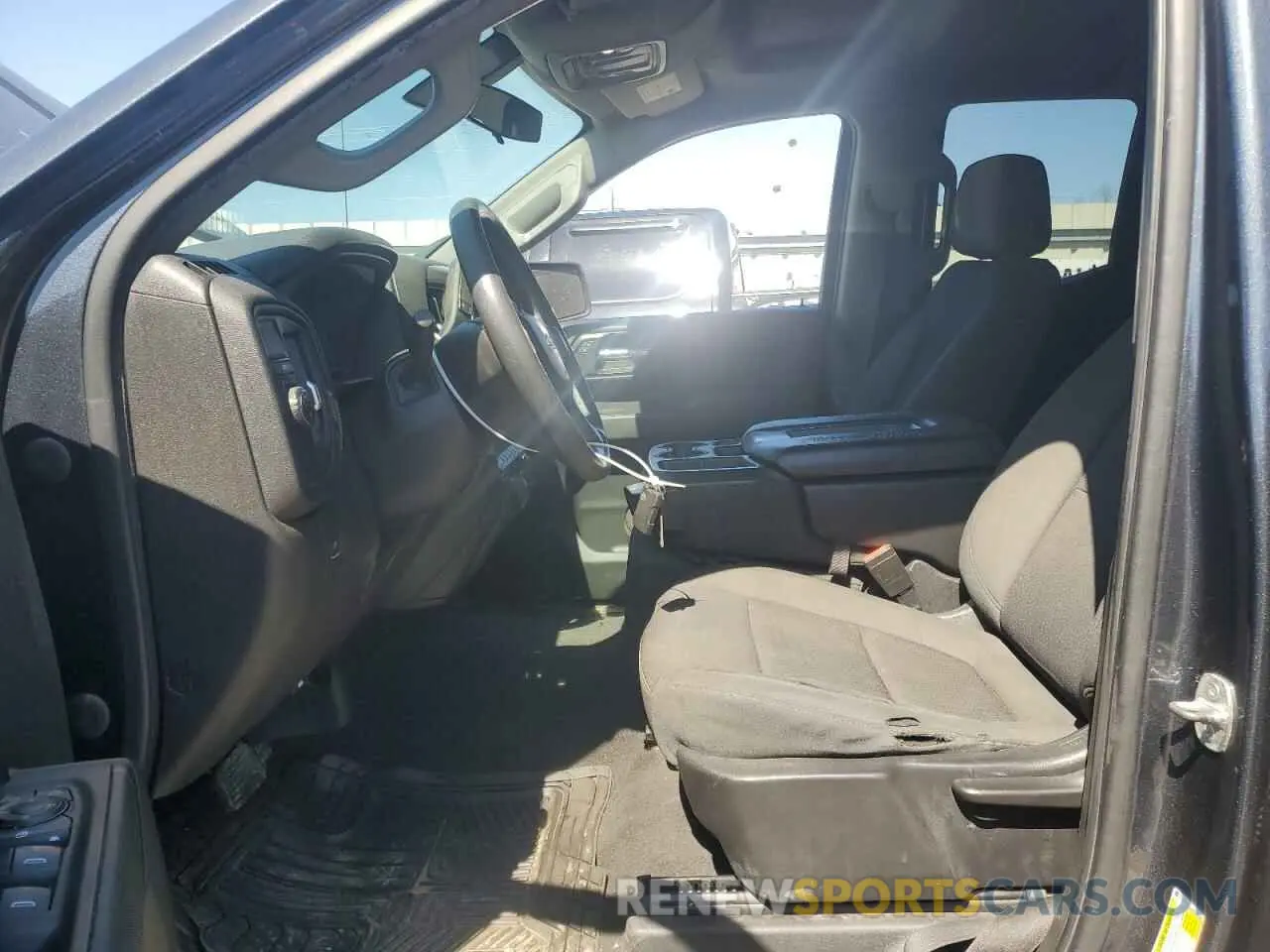 7 fotografías del automóvil dañado 1GCRWBEK1MZ356342 CHEVROLET ALL Models 2021