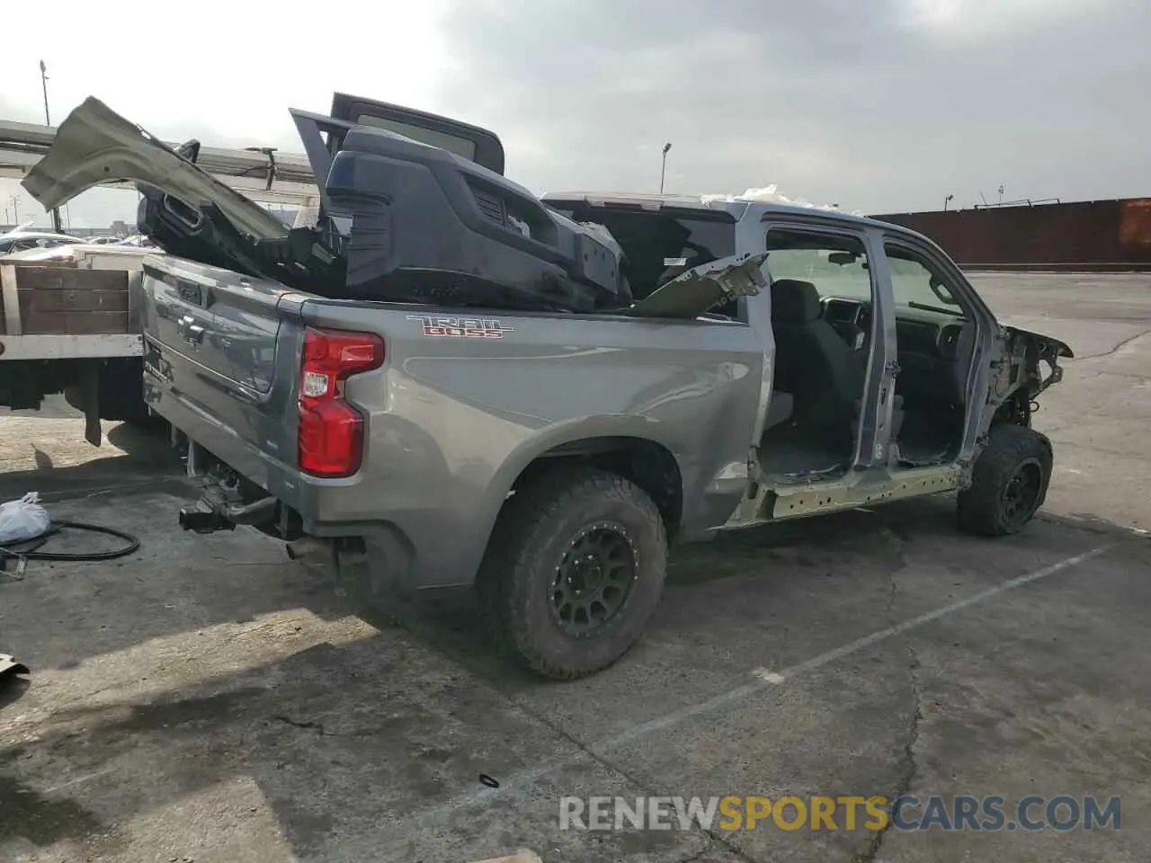3 fotografías del automóvil dañado 3GCPYCEF1MG466883 CHEVROLET ALL Models 2021