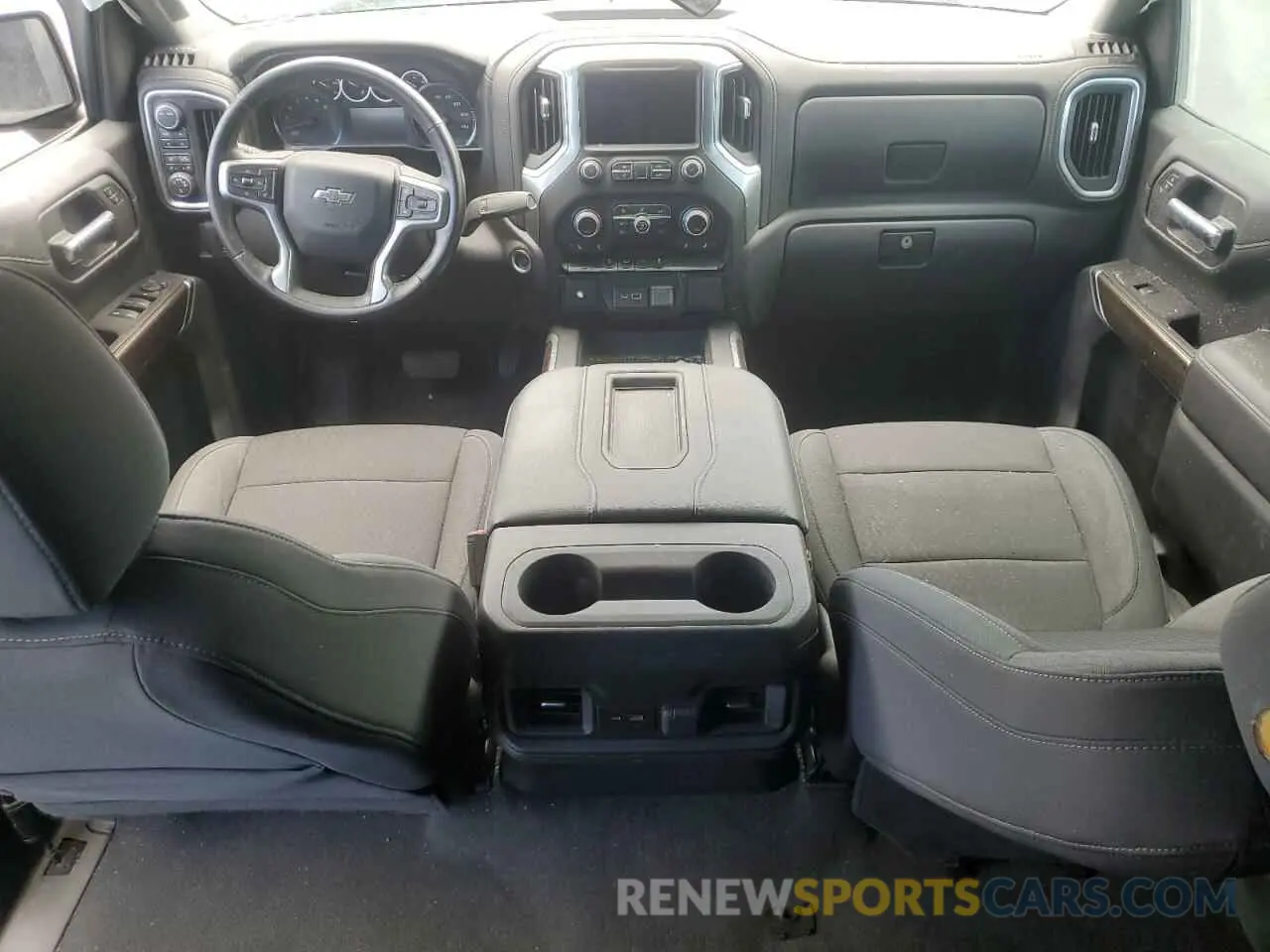 8 fotografías del automóvil dañado 3GCPYFEDXMG455395 CHEVROLET ALL Models 2021