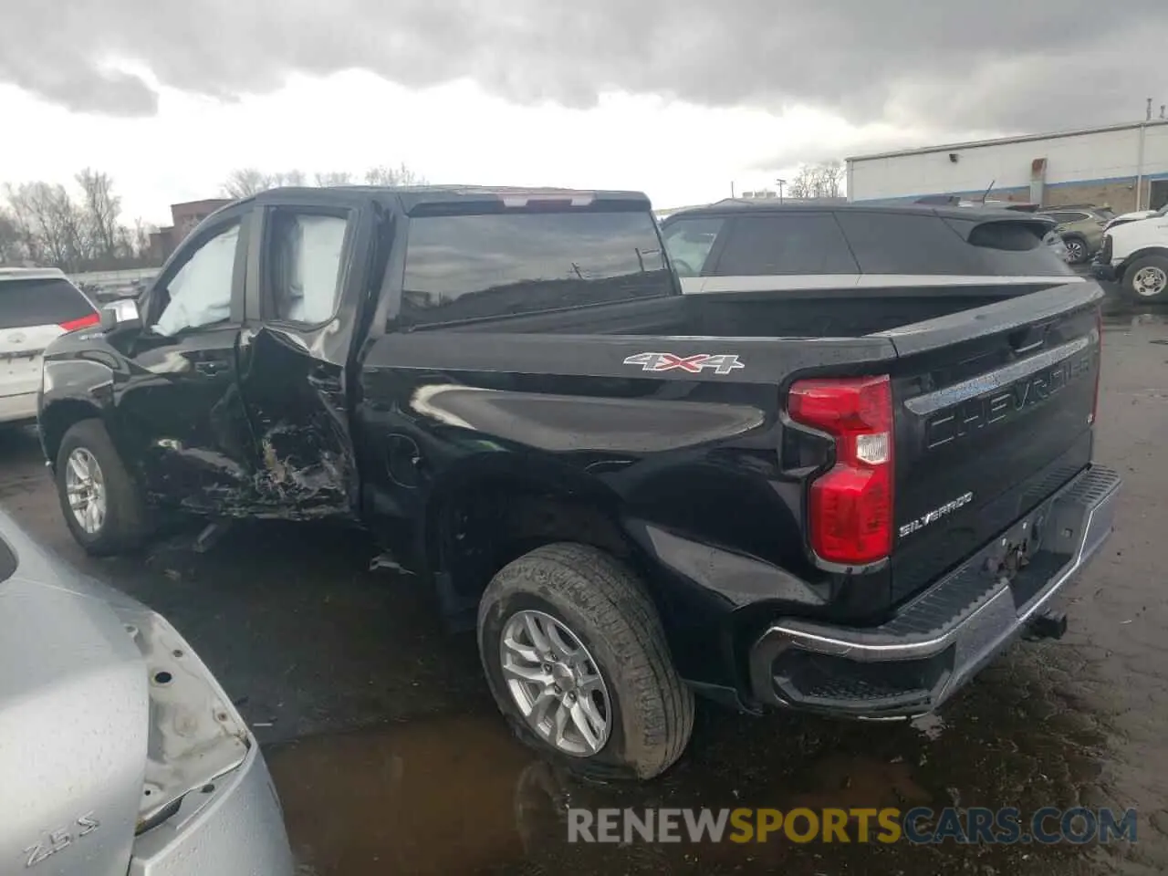 2 fotografías del automóvil dañado 3GCPYJEK5MG356971 CHEVROLET ALL Models 2021