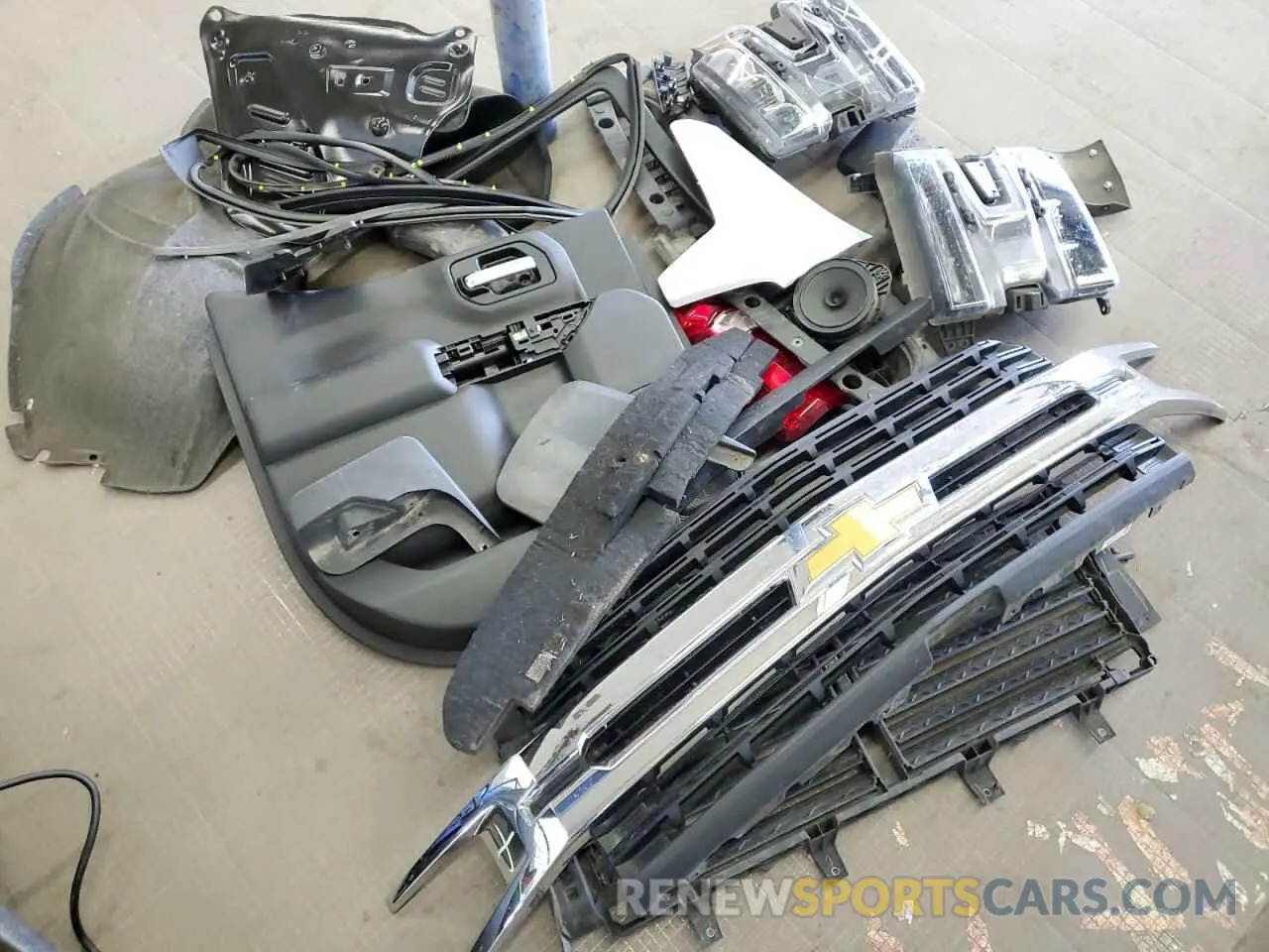 14 fotografías del automóvil dañado 3GCUYDED8MG243182 CHEVROLET ALL Models 2021
