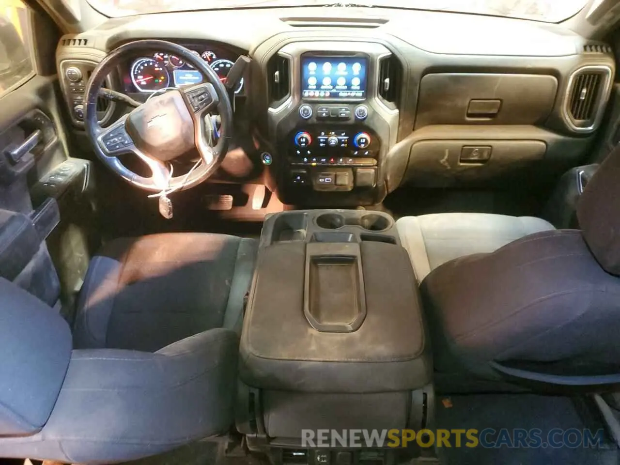 8 fotografías del automóvil dañado 3GCUYDEDXMG144556 CHEVROLET ALL Models 2021