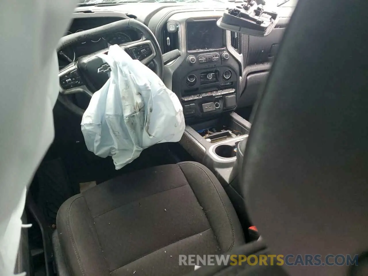 8 fotografías del automóvil dañado 3GCUYEED4MG118640 CHEVROLET ALL Models 2021