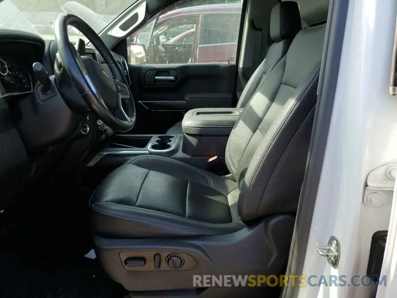 7 fotografías del automóvil dañado 3GCUYGED5MG327963 CHEVROLET ALL Models 2021
