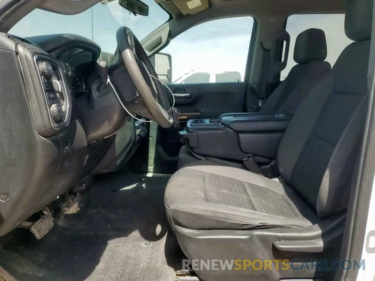 7 fotografías del automóvil dañado 1GC1YNE72NF202374 CHEVROLET ALL Models 2022