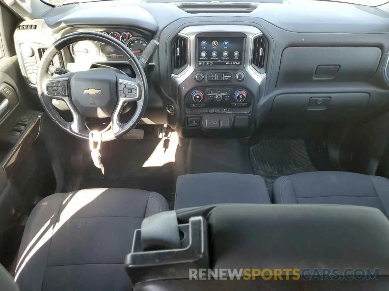 8 fotografías del automóvil dañado 1GC2YNE73NF121257 CHEVROLET ALL Models 2022