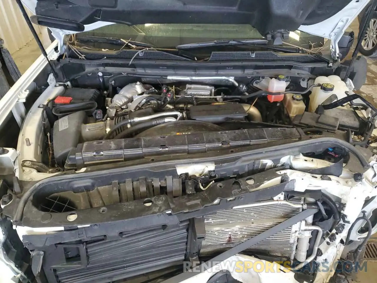 11 fotografías del automóvil dañado 1GC4YPEY1NF139821 CHEVROLET ALL Models 2022