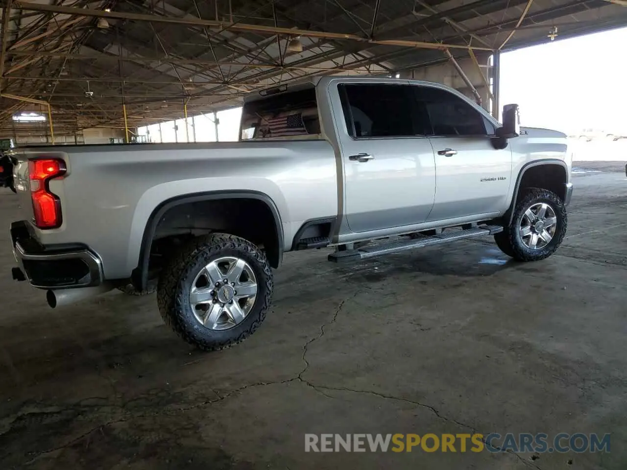 3 fotografías del automóvil dañado 1GC4YPEY6NF132704 CHEVROLET ALL Models 2022