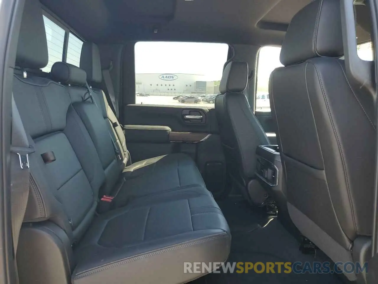10 fotografías del automóvil dañado 1GC4YRE73NF355950 CHEVROLET ALL Models 2022