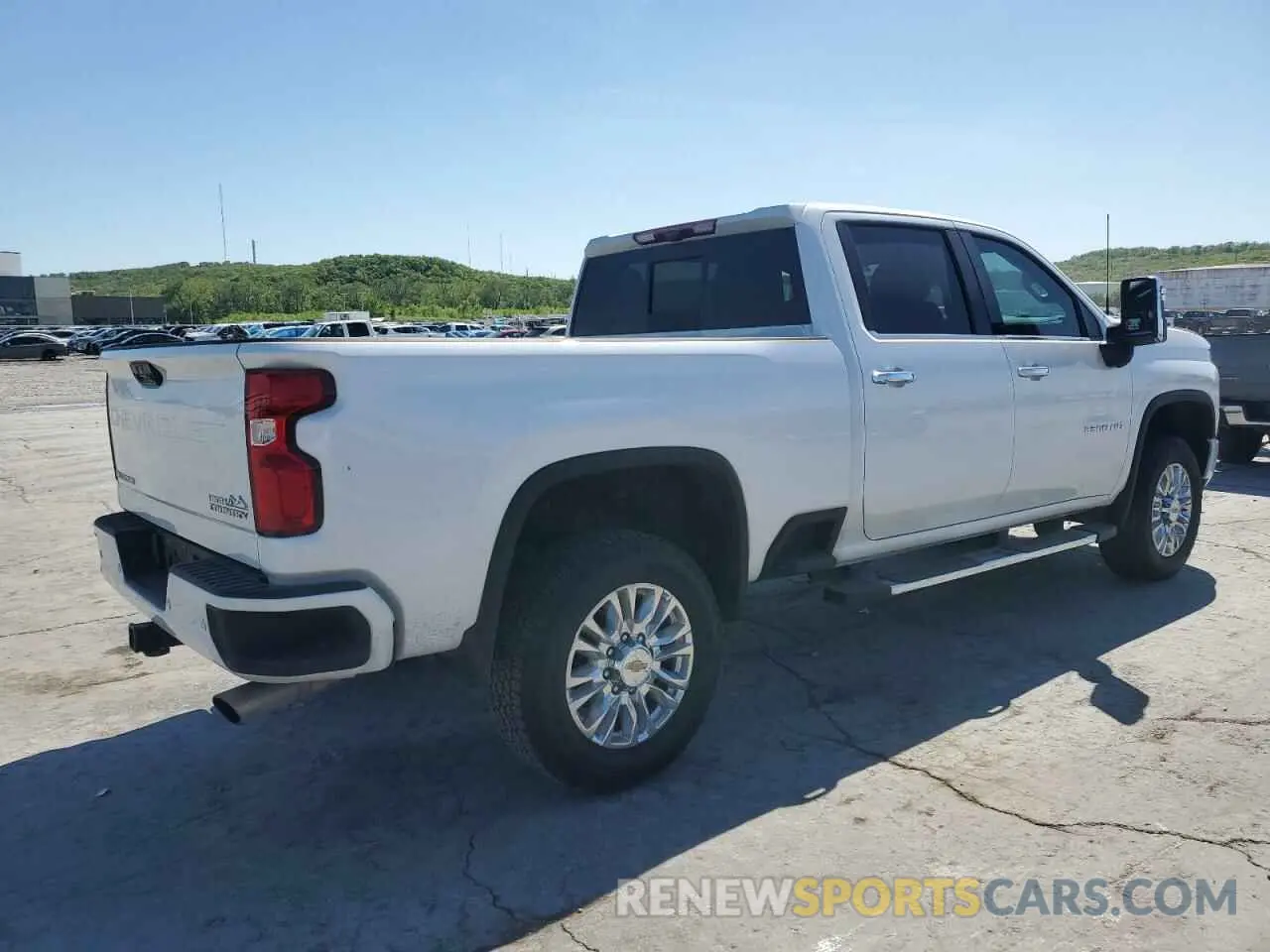 3 fotografías del automóvil dañado 1GC4YRE73NF355950 CHEVROLET ALL Models 2022