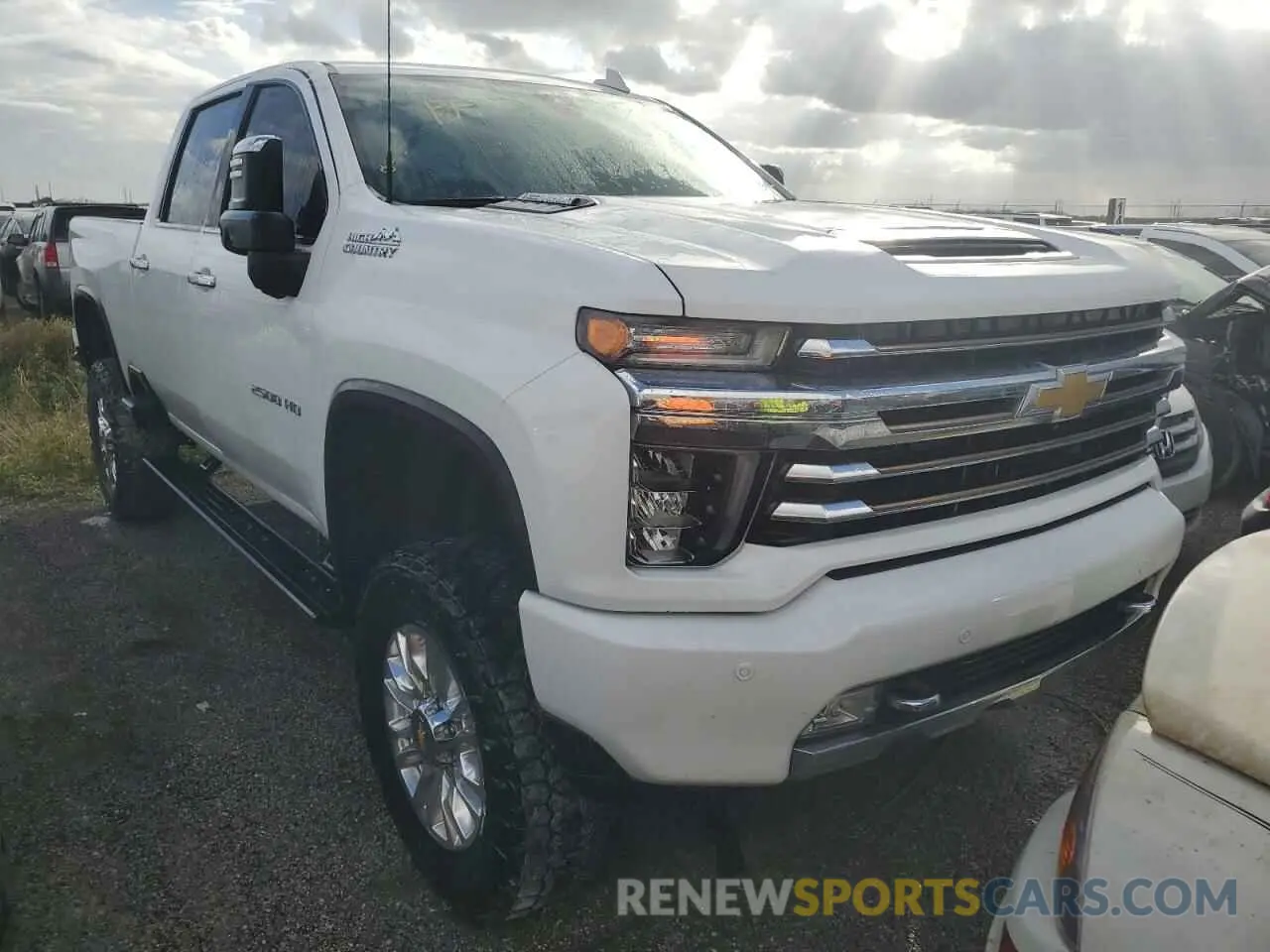 4 fotografías del automóvil dañado 1GC4YREY4NF356355 CHEVROLET ALL Models 2022
