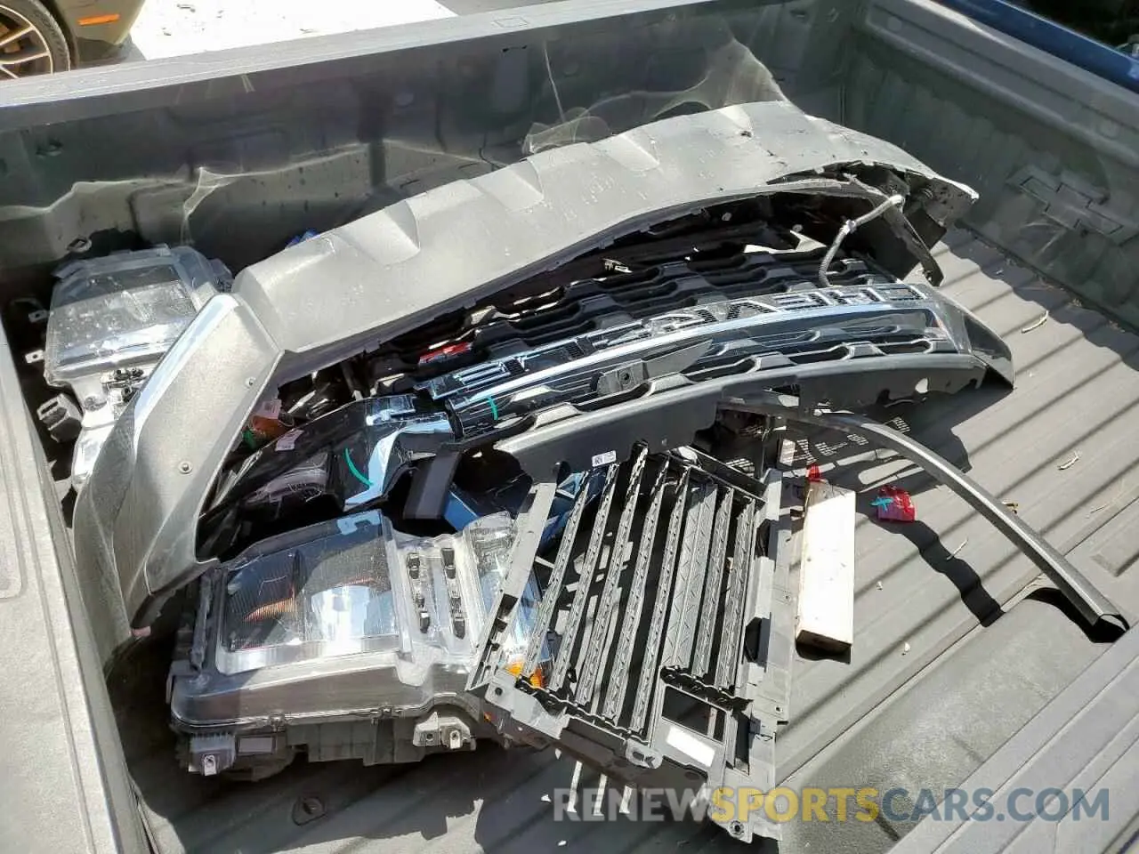 12 fotografías del automóvil dañado 1GC4YTEY1NF364717 CHEVROLET ALL Models 2022