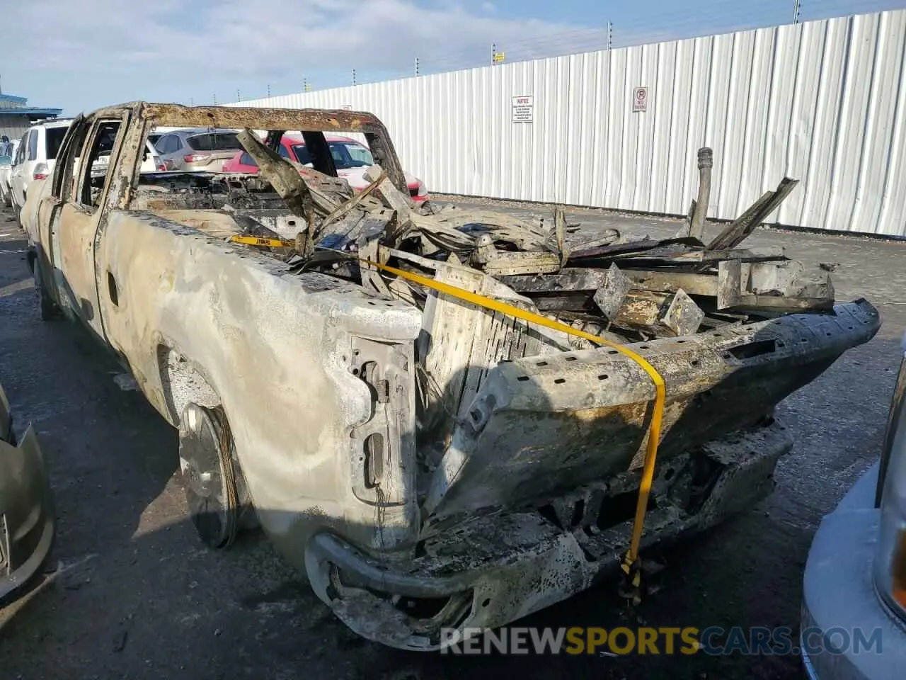 2 fotografías del automóvil dañado 1GC4YVEY4NF134715 CHEVROLET ALL Models 2022