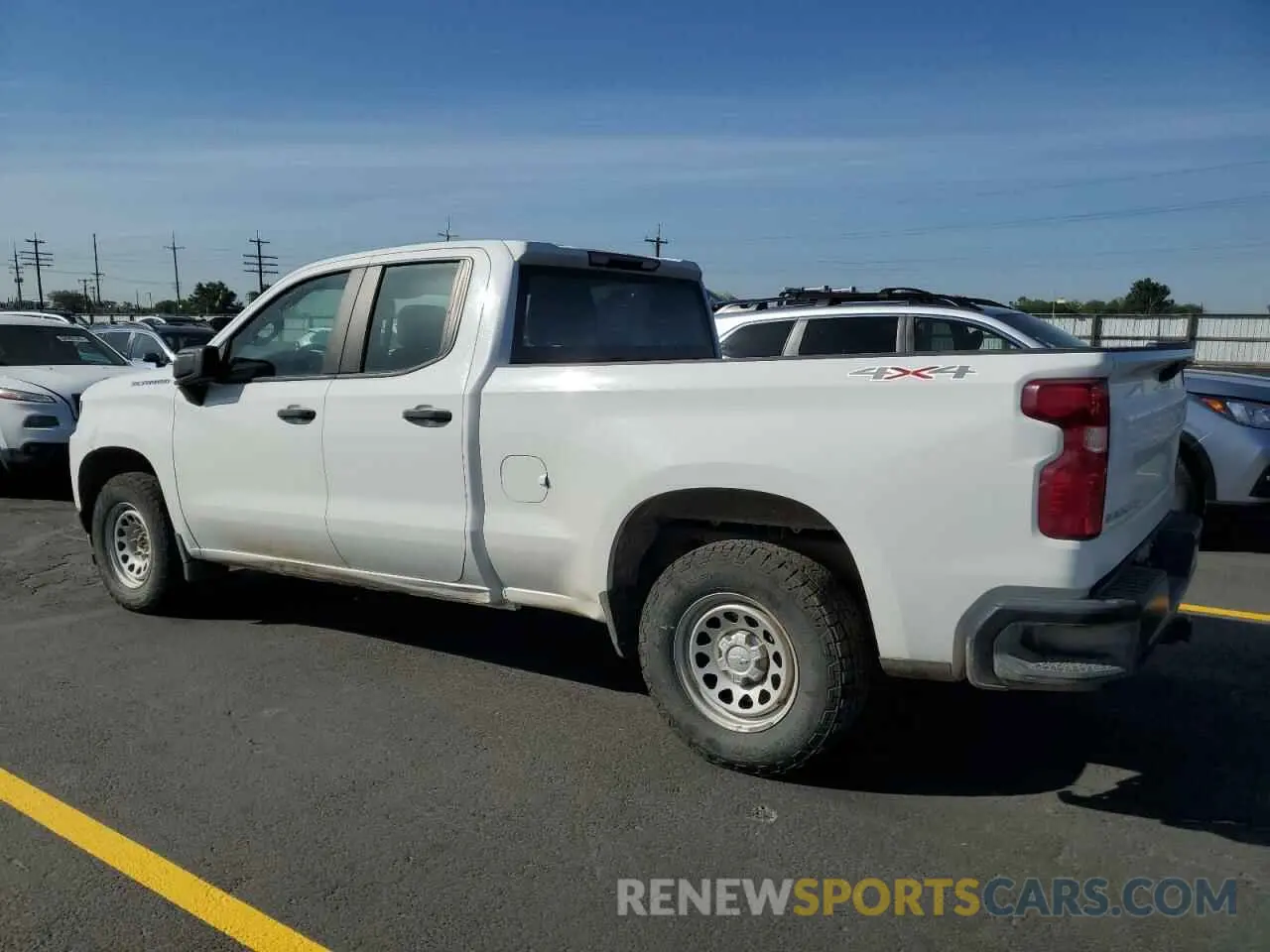 2 fotografías del automóvil dañado 1GCRYAEK6NZ123627 CHEVROLET ALL Models 2022