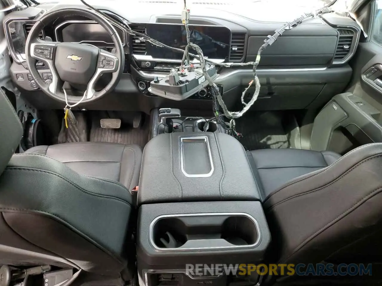 8 fotografías del automóvil dañado 1GCUDGED2NZ501128 CHEVROLET ALL Models 2022