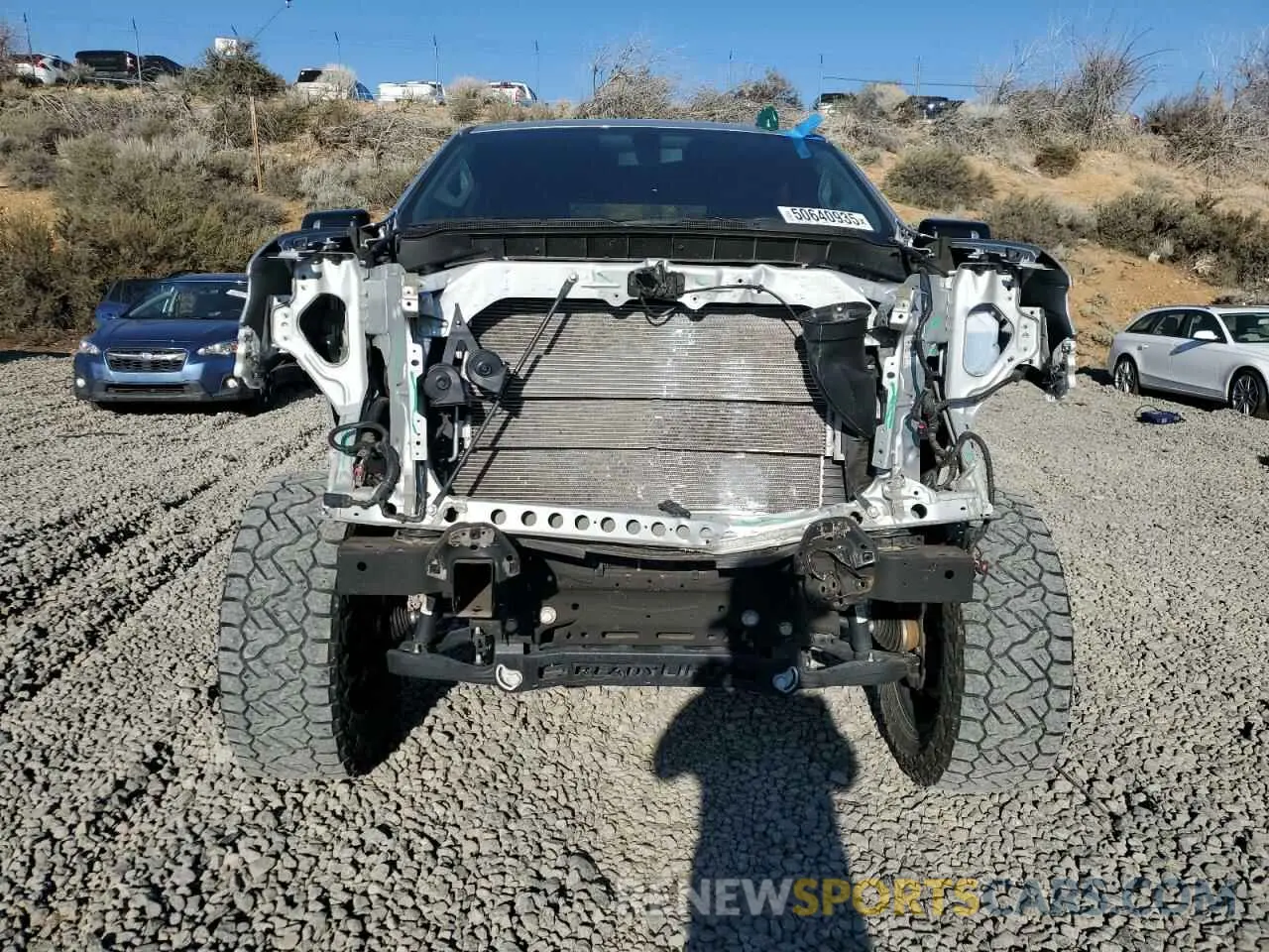 5 fotografías del automóvil dañado 1GCUYEED2NZ213294 CHEVROLET ALL Models 2022