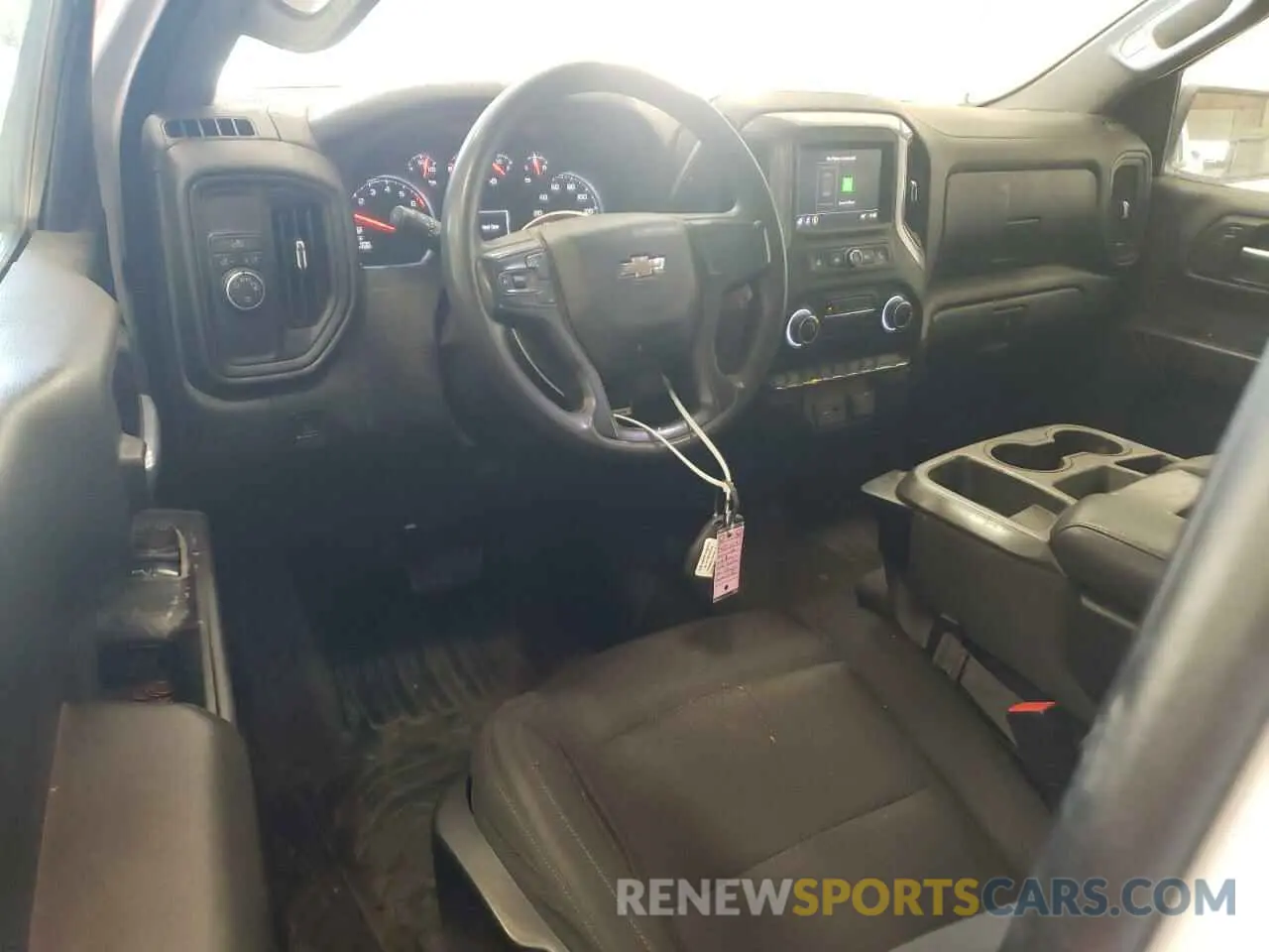 8 fotografías del automóvil dañado 3GCNAAED7NG558516 CHEVROLET ALL Models 2022
