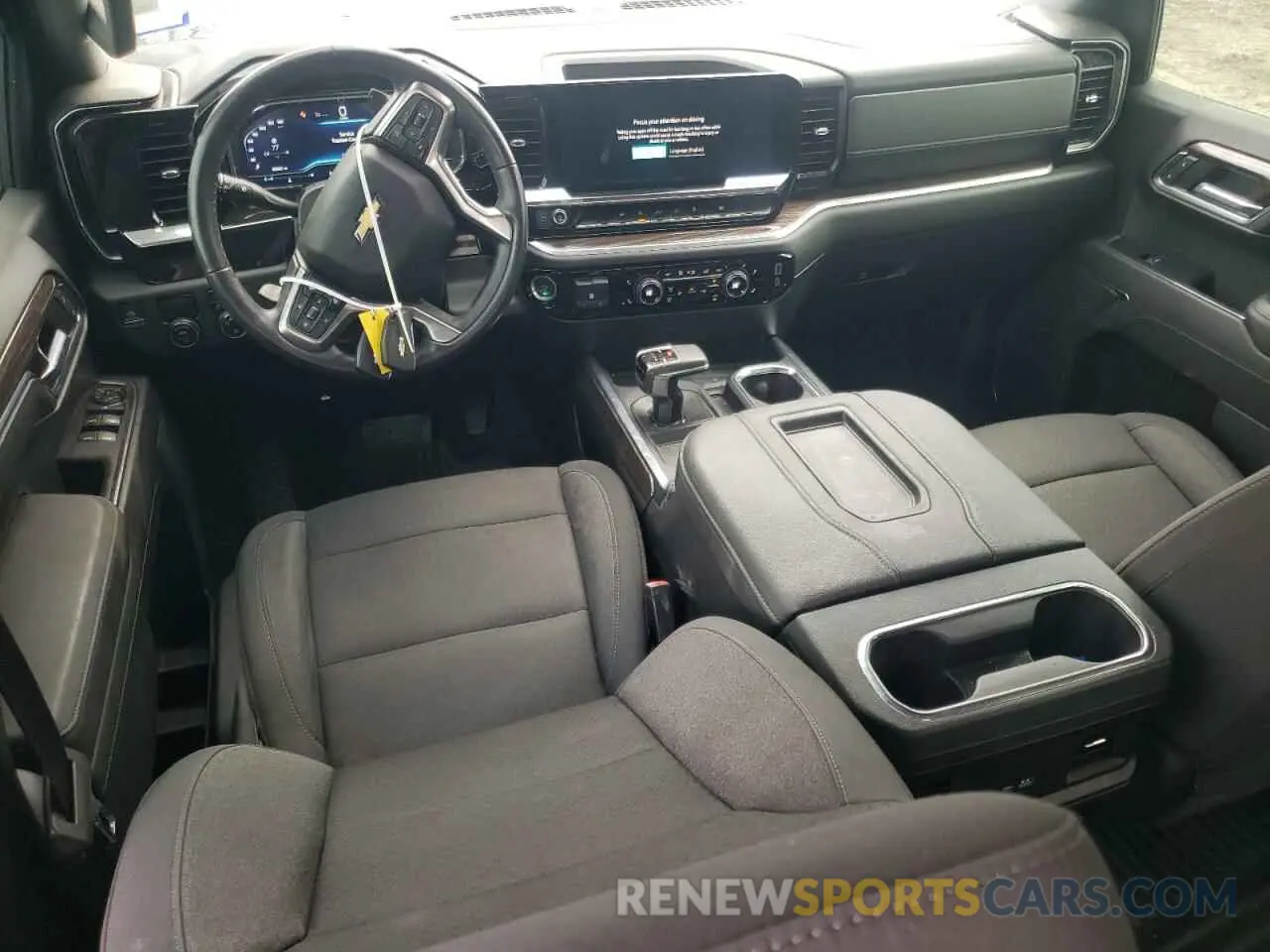 8 fotografías del automóvil dañado 3GCPACED5NG594130 CHEVROLET ALL Models 2022