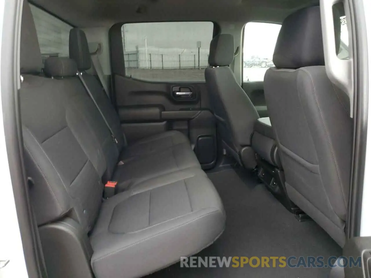 11 fotografías del automóvil dañado 3GCPYBEKXNG112868 CHEVROLET All Models 2022