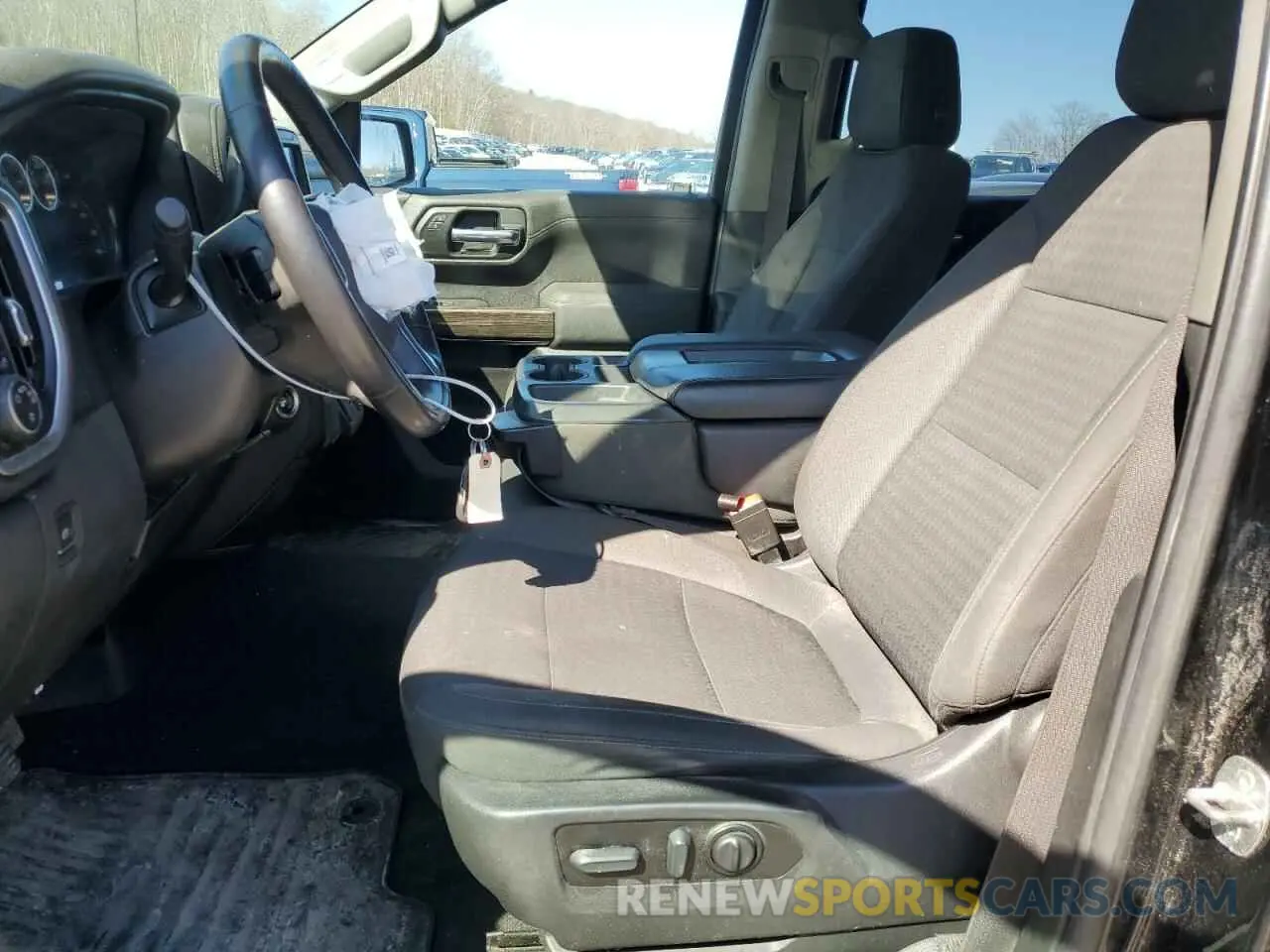 7 fotografías del automóvil dañado 3GCPYJEK7NG177395 CHEVROLET ALL Models 2022