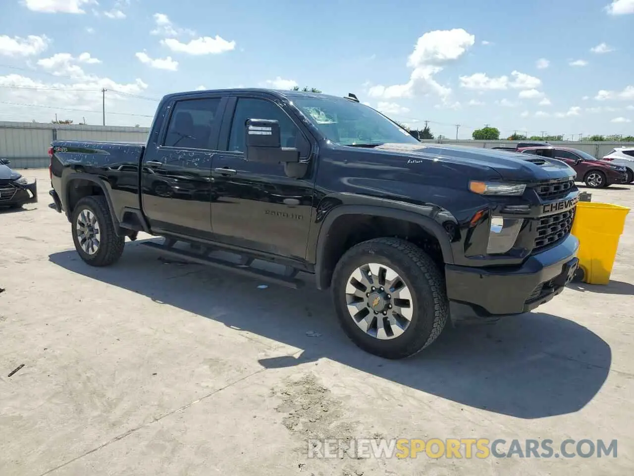 4 fotografías del automóvil dañado 1GC4YME72PF103774 CHEVROLET ALL Models 2023