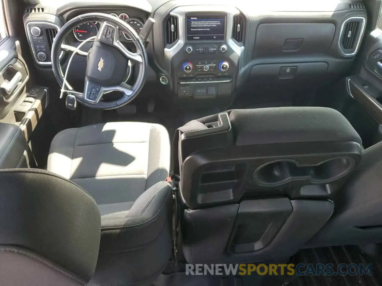 8 fotografías del automóvil dañado 1GC4YNE70PF102192 CHEVROLET ALL Models 2023
