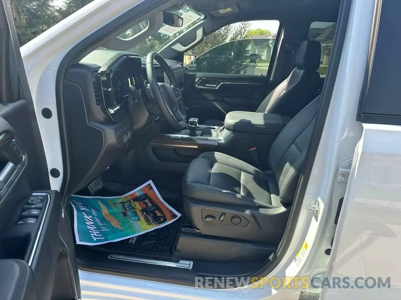9 fotografías del automóvil dañado 1GCUDEEL0PZ287450 CHEVROLET ALL Models 2023