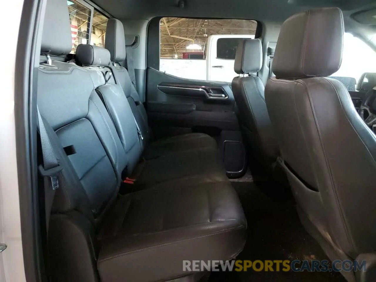 10 fotografías del automóvil dañado 1GCUDGE80PZ222282 CHEVROLET ALL Models 2023
