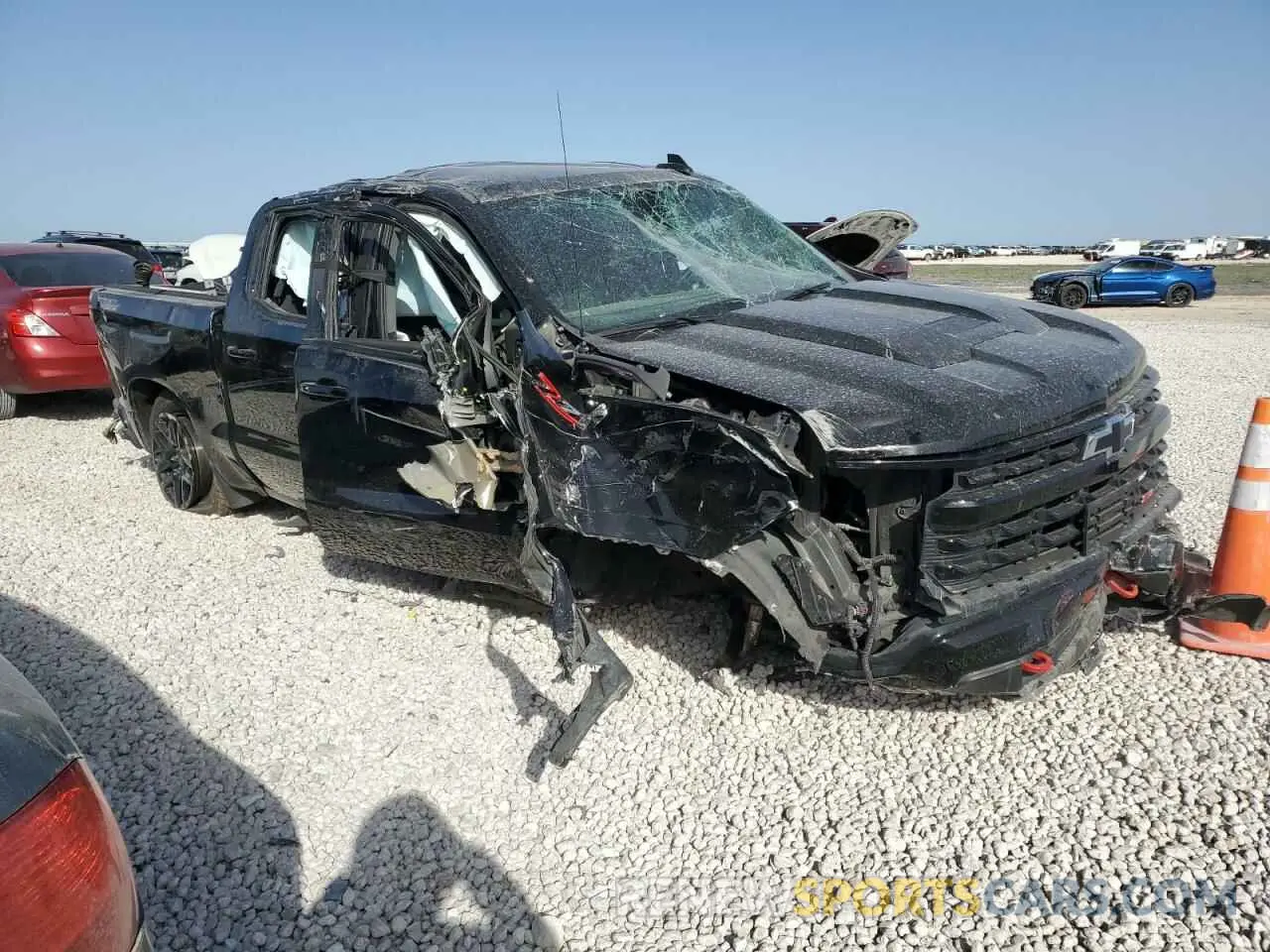 4 fotografías del automóvil dañado 3GCPDFEK3PG107260 CHEVROLET ALL Models 2023