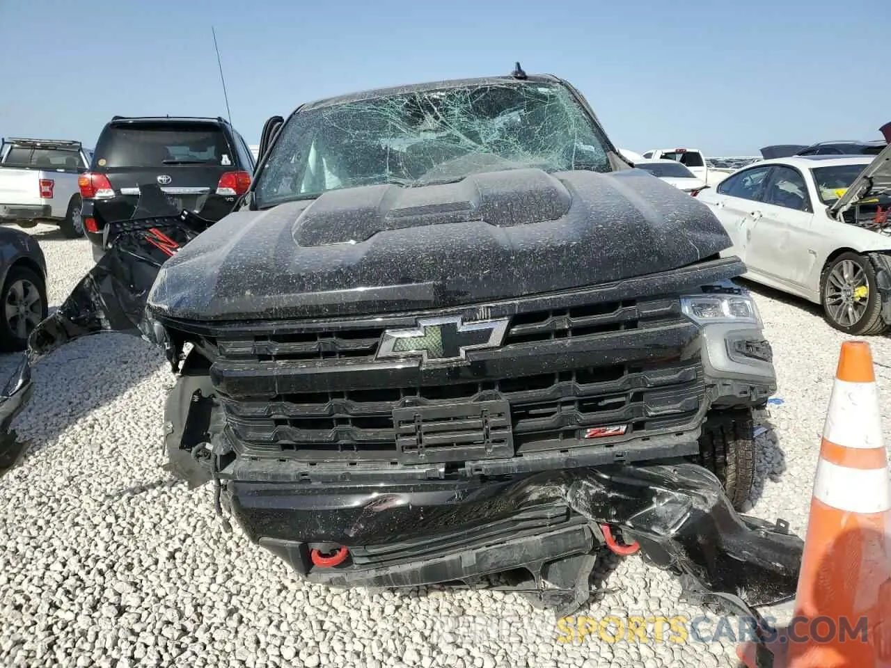 5 fotografías del automóvil dañado 3GCPDFEK3PG107260 CHEVROLET ALL Models 2023