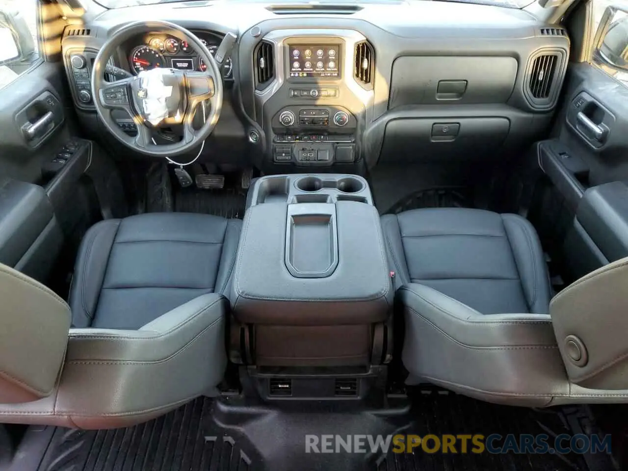 8 fotografías del automóvil dañado 3GCUDAED4PG356433 CHEVROLET ALL Models 2023