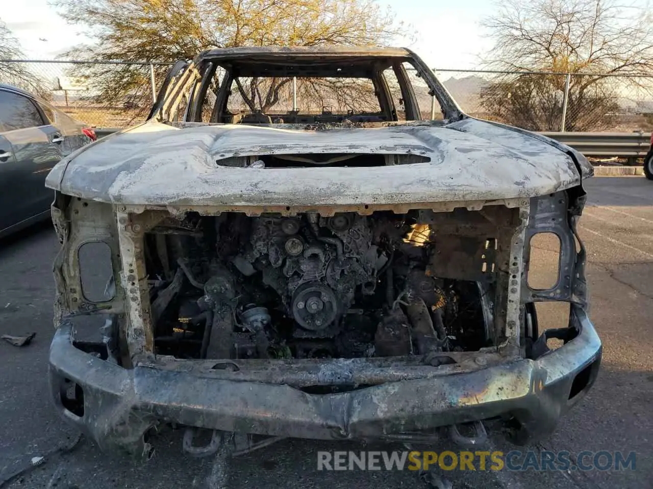 5 fotografías del automóvil dañado 2GC4YNEY4R1120617 CHEVROLET ALL Models 2024