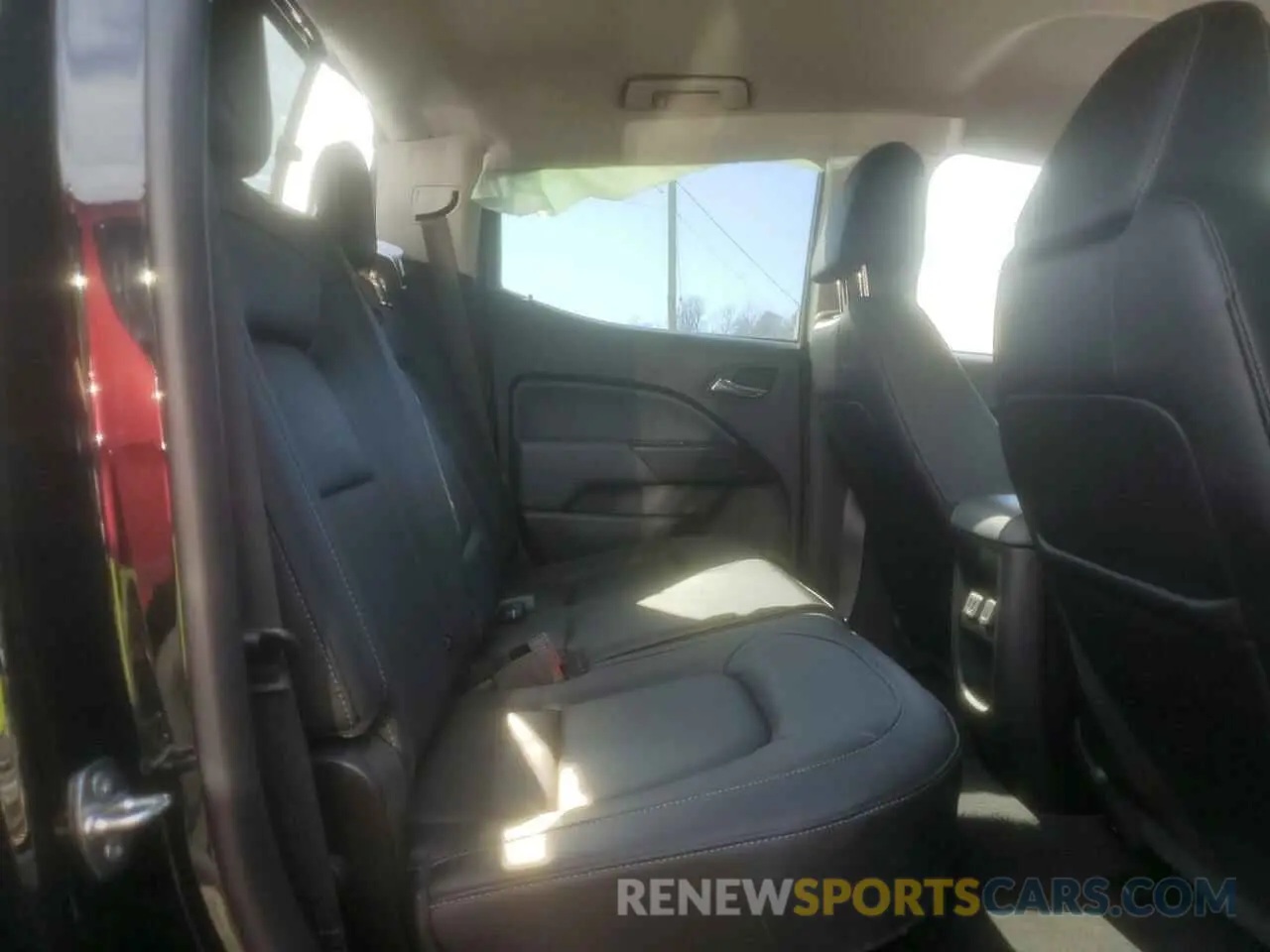 10 fotografías del automóvil dañado 2GC4YNEY5R1120674 CHEVROLET ALL Models 2024