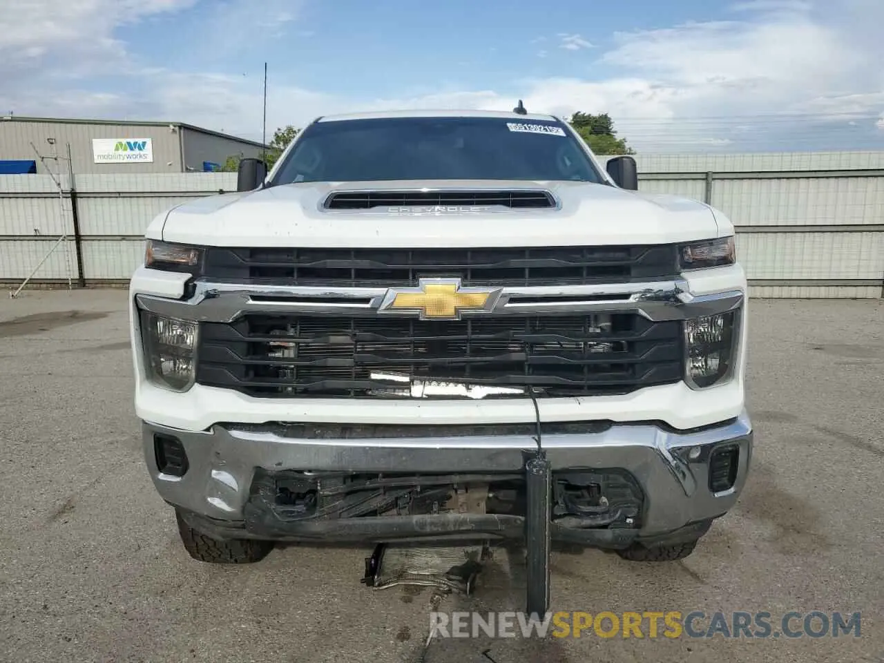 5 fotografías del automóvil dañado 2GC4YNEY7R1217844 CHEVROLET ALL Models 2024