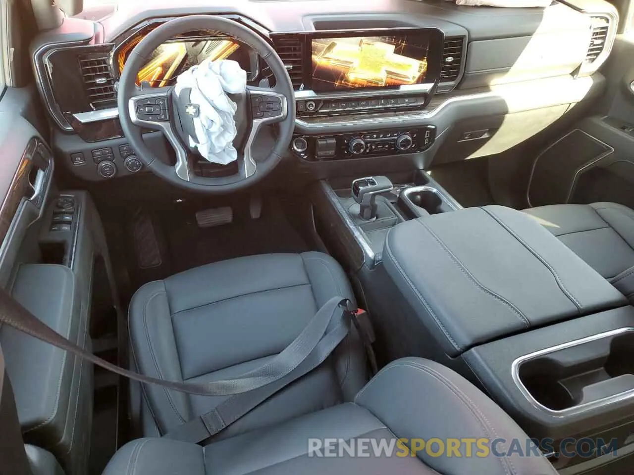 8 fotografías del automóvil dañado 2GCUDDED1R1255170 CHEVROLET ALL Models 2024