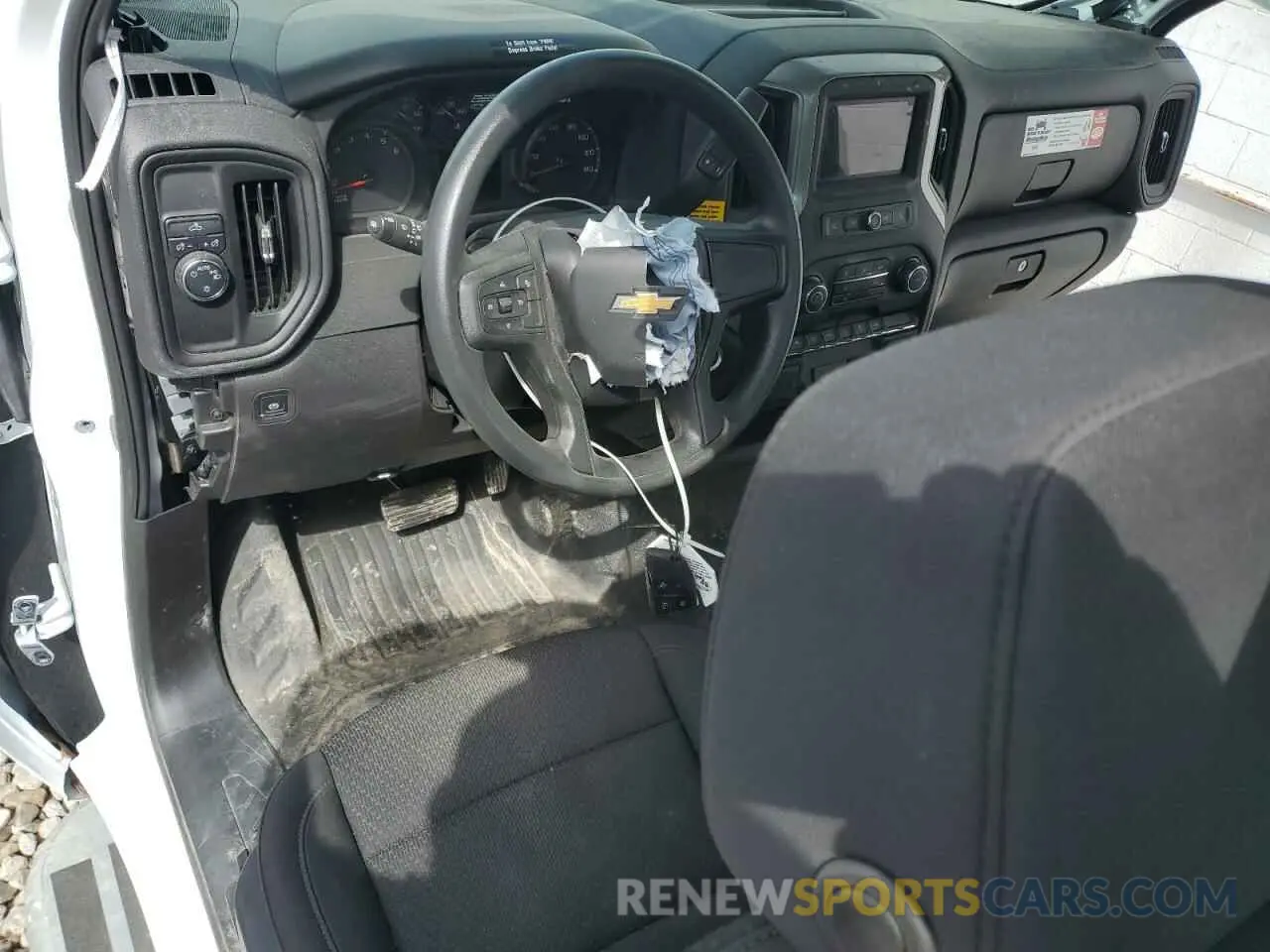 8 fotografías del automóvil dañado 3GCNAAED8RG400806 CHEVROLET ALL Models 2024