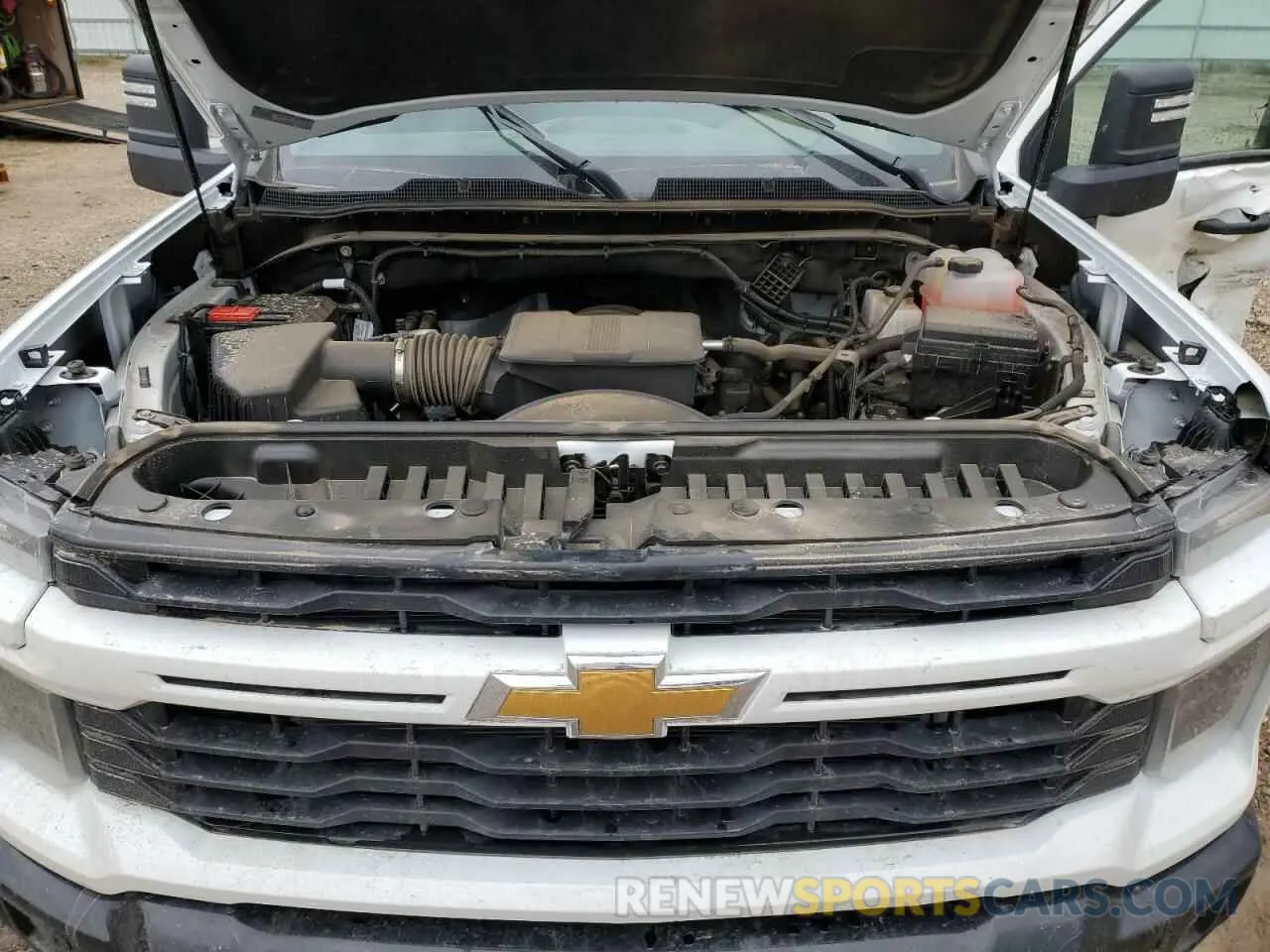 11 fotografías del automóvil dañado 1GC4KME79SF235389 CHEVROLET ALL Models 2025