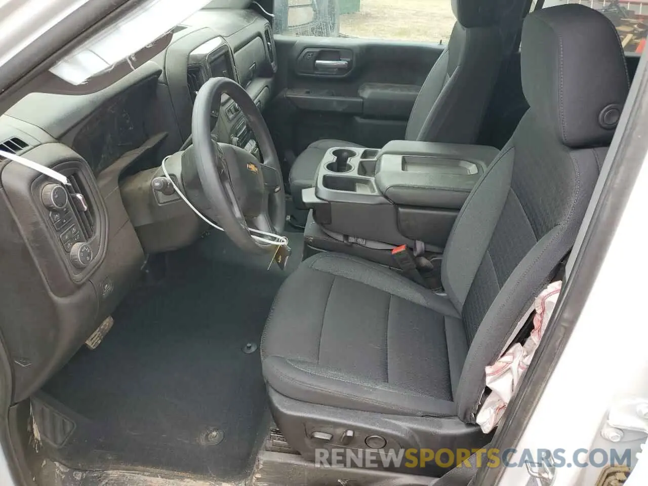 7 fotografías del automóvil dañado 1GC4KME79SF235389 CHEVROLET ALL Models 2025