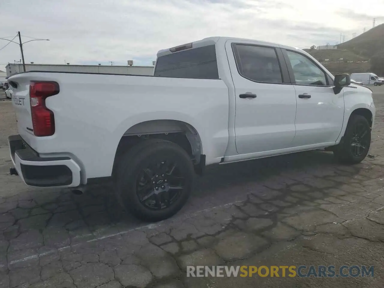 3 fotografías del automóvil dañado 1GCPABEK7SZ118241 CHEVROLET ALL Models 2025