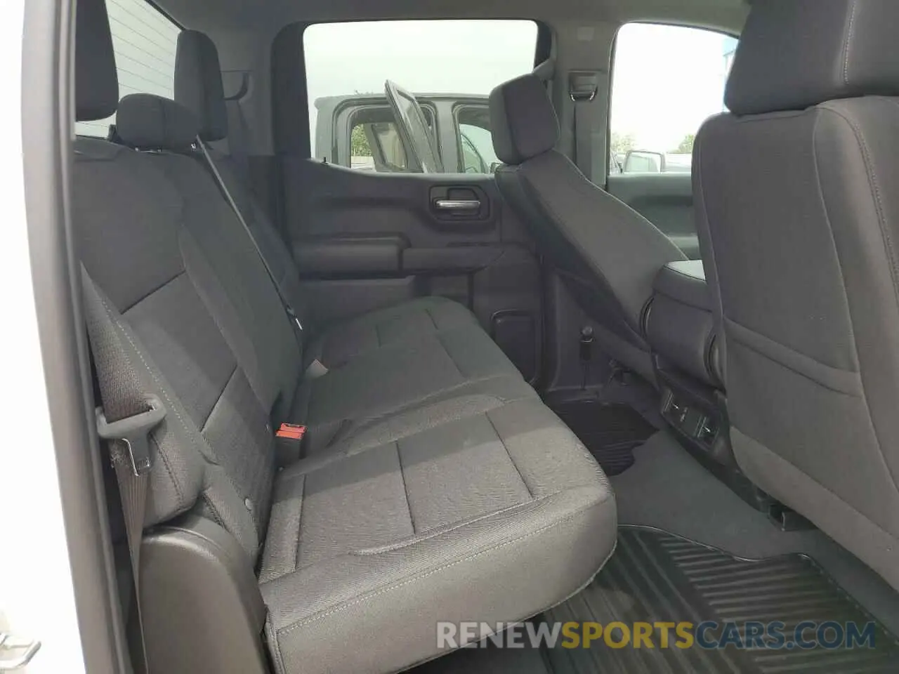 10 fotografías del automóvil dañado 3GCPKBEK3SG237708 CHEVROLET ALL Models 2025