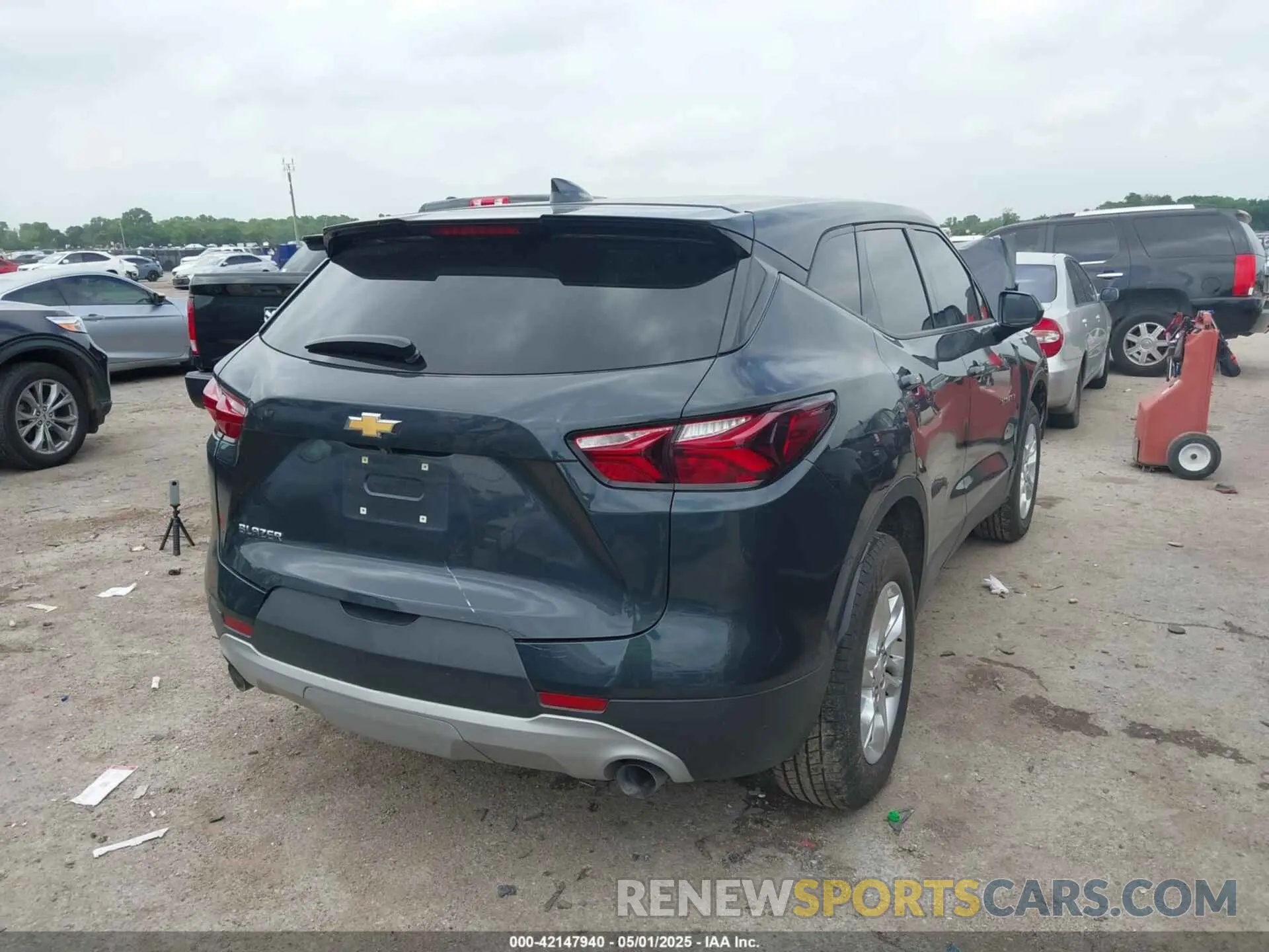 4 fotografías del automóvil dañado 3GNKBBRA0KS699143 CHEVROLET BLAZER 2019