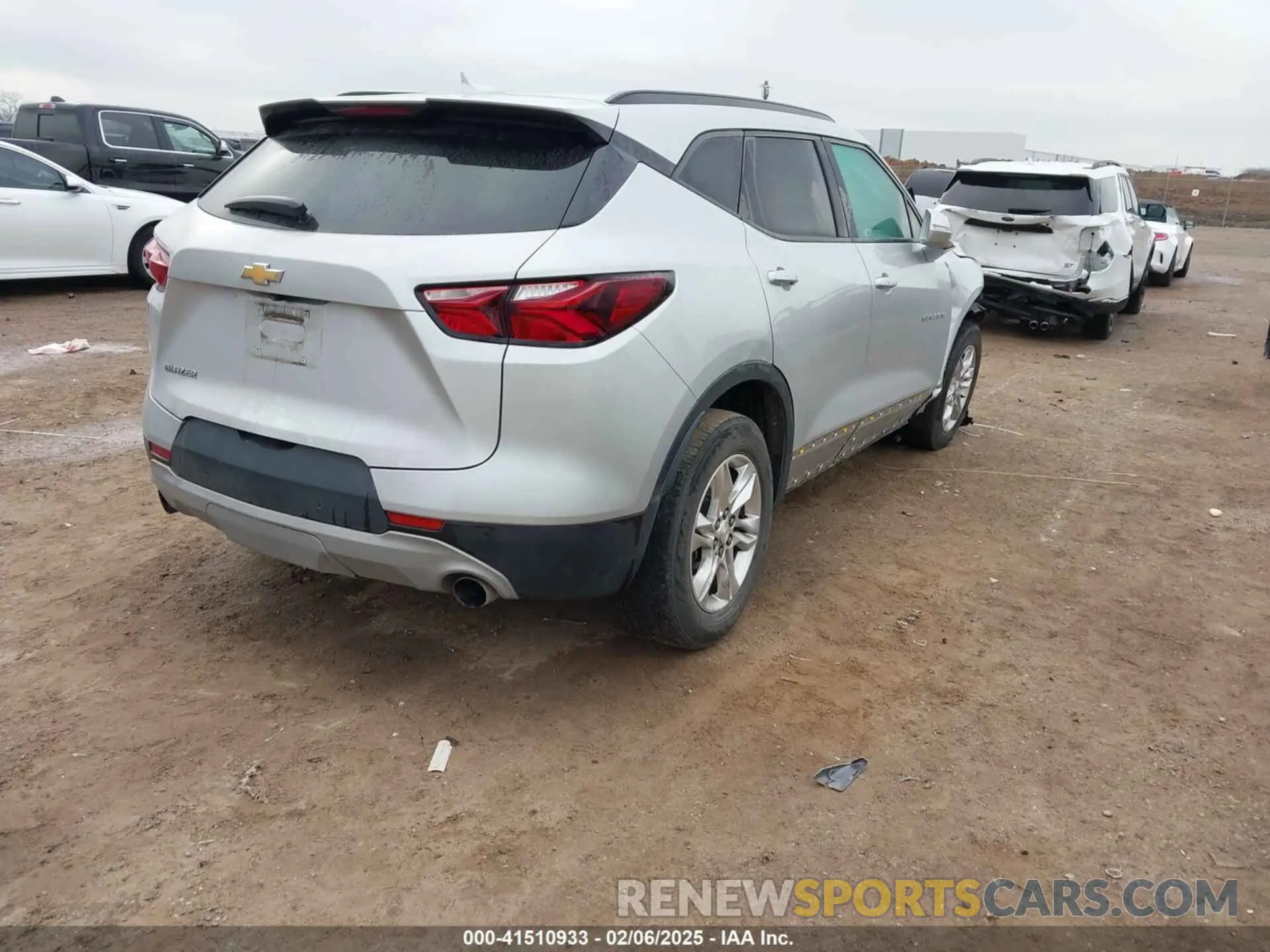 4 fotografías del automóvil dañado 3GNKBBRA7KS643152 CHEVROLET BLAZER 2019
