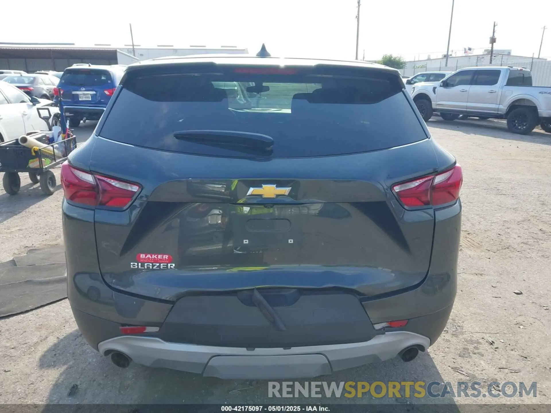 16 fotografías del automóvil dañado 3GNKBBRA9KS614249 CHEVROLET BLAZER 2019