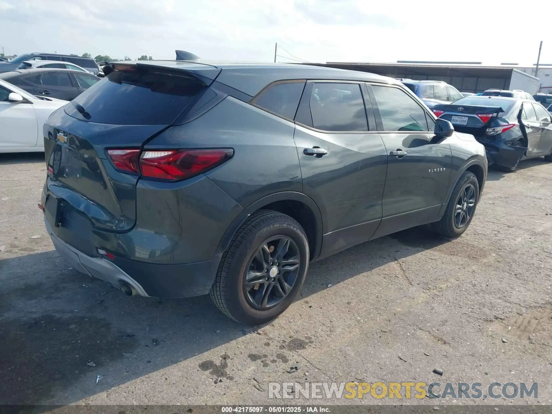 4 fotografías del automóvil dañado 3GNKBBRA9KS614249 CHEVROLET BLAZER 2019