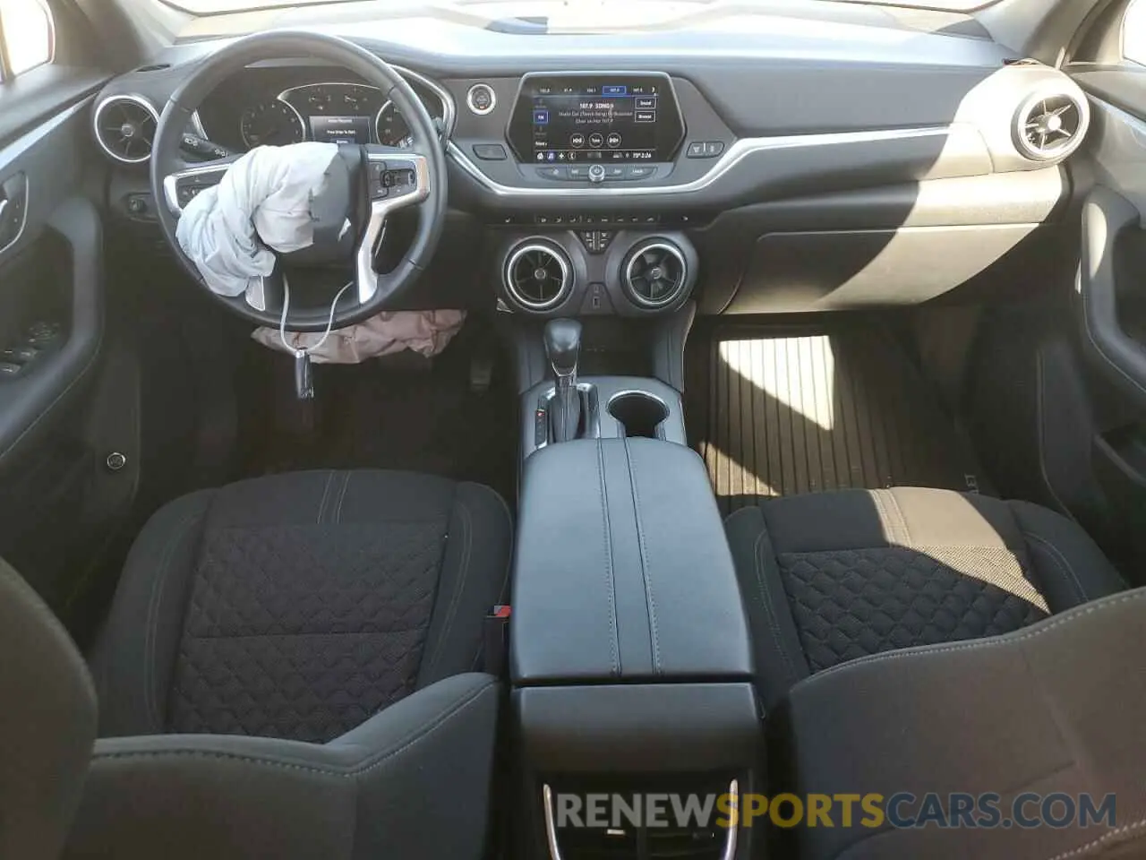8 fotografías del automóvil dañado 3GNKBBRAXKS700993 CHEVROLET BLAZER 2019